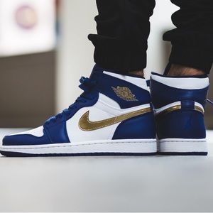 Nike Air Jordan 1 High Retro Gold Medal 332550-406